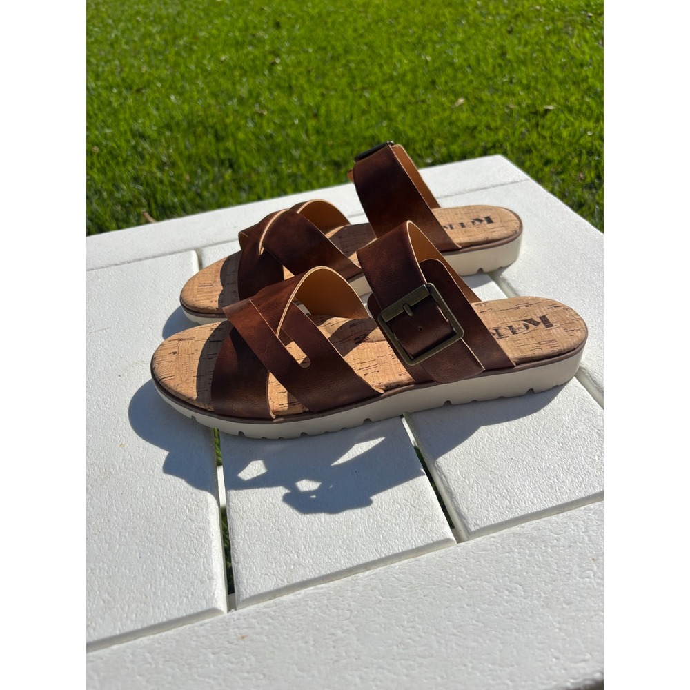 Korks Womens Brown Faux Leather Crisscross Buckle Slide Sandals 11M Q47318
